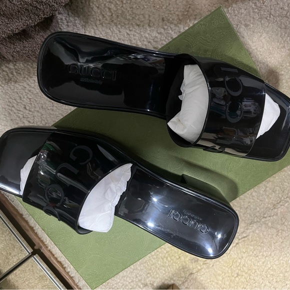 Gucci Sandals - Picture 4 of 11